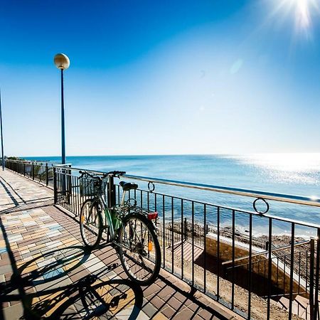 Apartamento BLUE muy cerca del mar Torrevieja Exterior foto