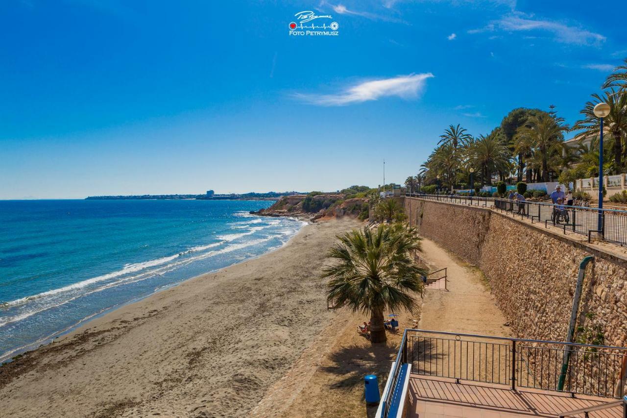 Apartamento BLUE muy cerca del mar Torrevieja Exterior foto