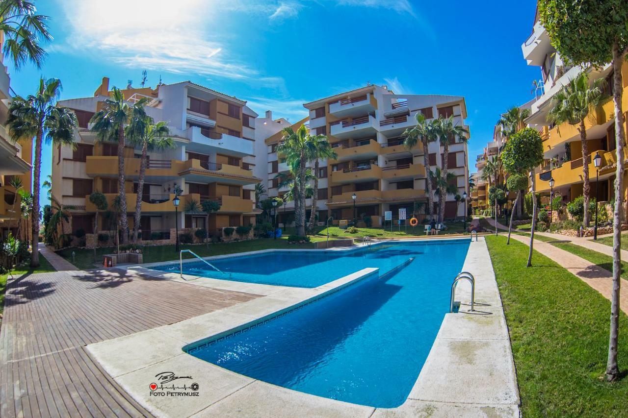 Apartamento BLUE muy cerca del mar Torrevieja Exterior foto